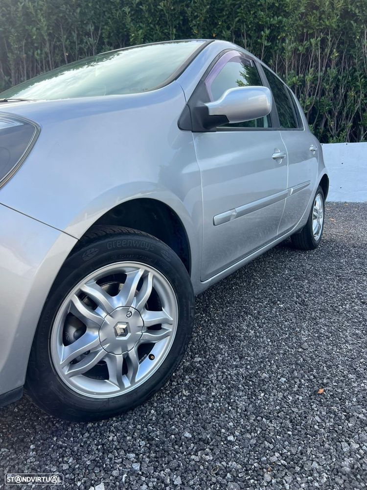 Renault Clio 1.2 16V Dynamique - 21