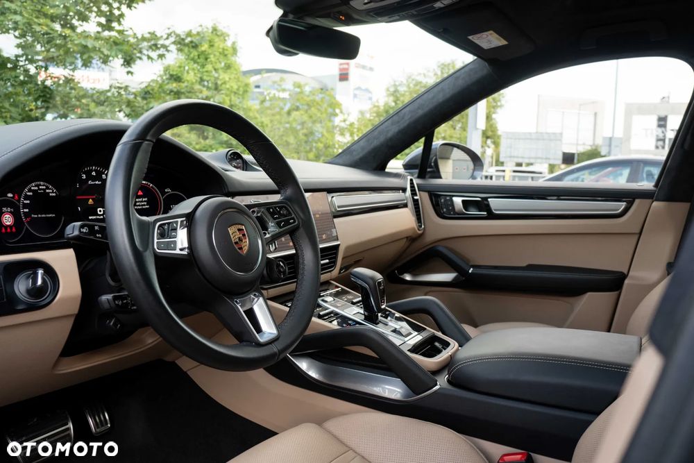 Porsche Cayenne - 12