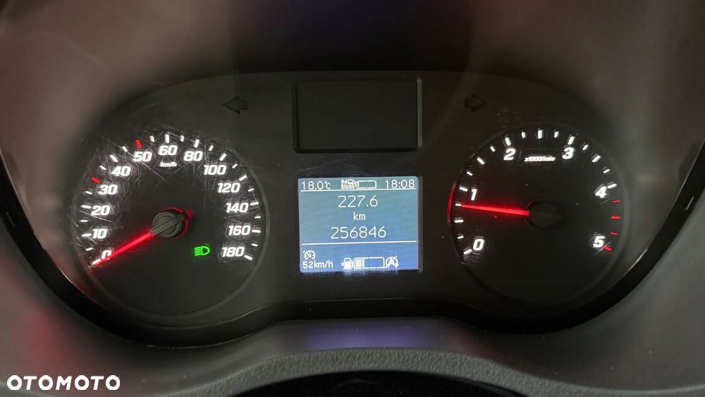 Mercedes-Benz SPRINTER - 30
