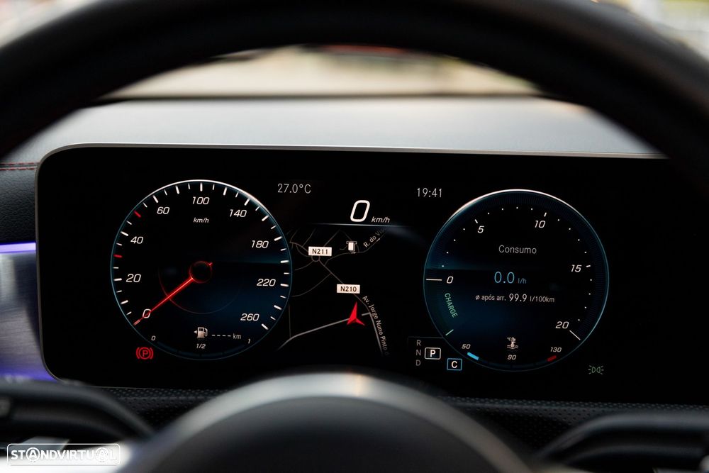 Mercedes-Benz CLA 180 - 21