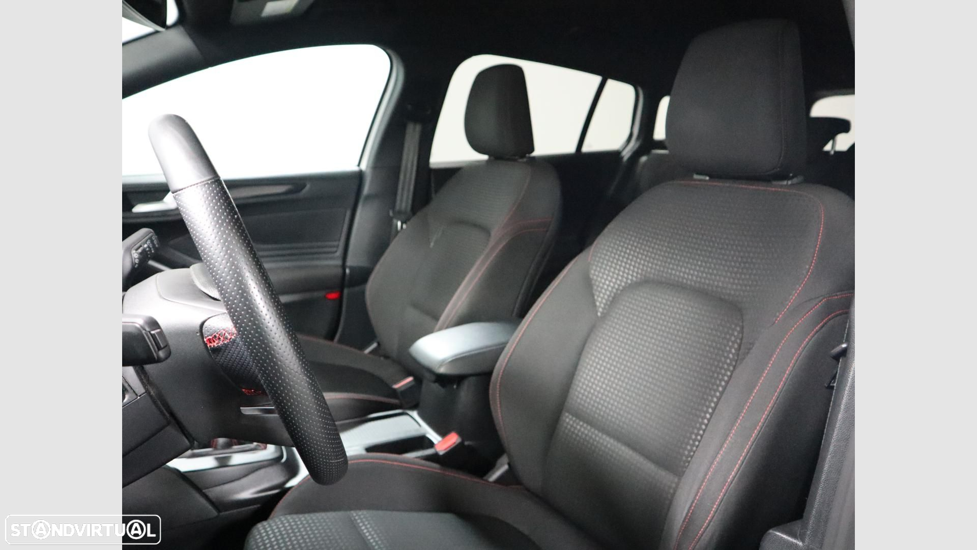Ford Focus SW 1.0 EcoBoost MHEV ST-Line - 5
