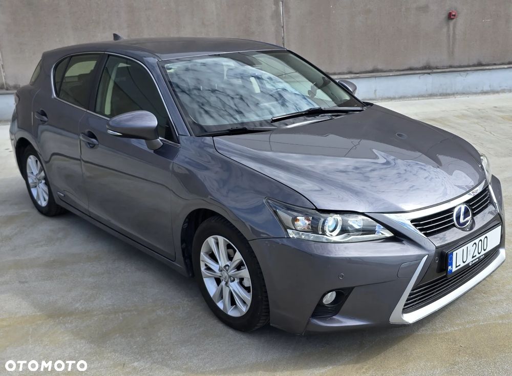Lexus CT - 13