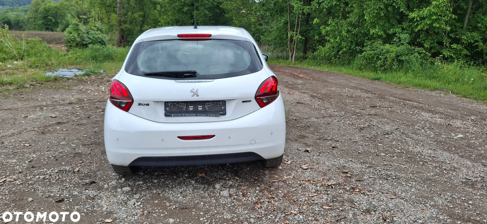 Peugeot 208 1.2 PureTech GPF Allure S&S - 16