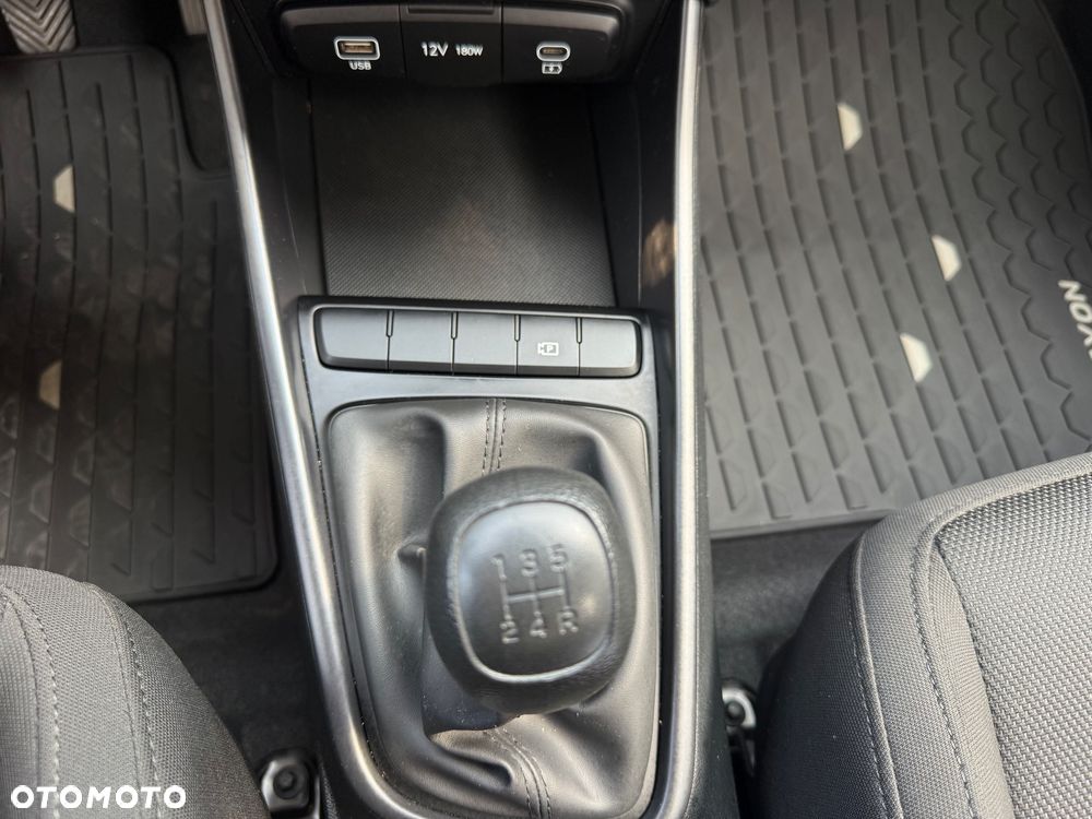 Hyundai Bayon 1.2 MPI Pure - 24