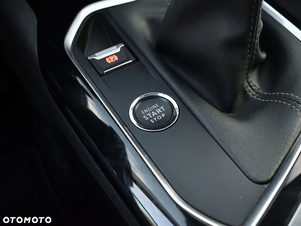 Peugeot 3008 BlueHDi 130 Stop & Start Allure - 19