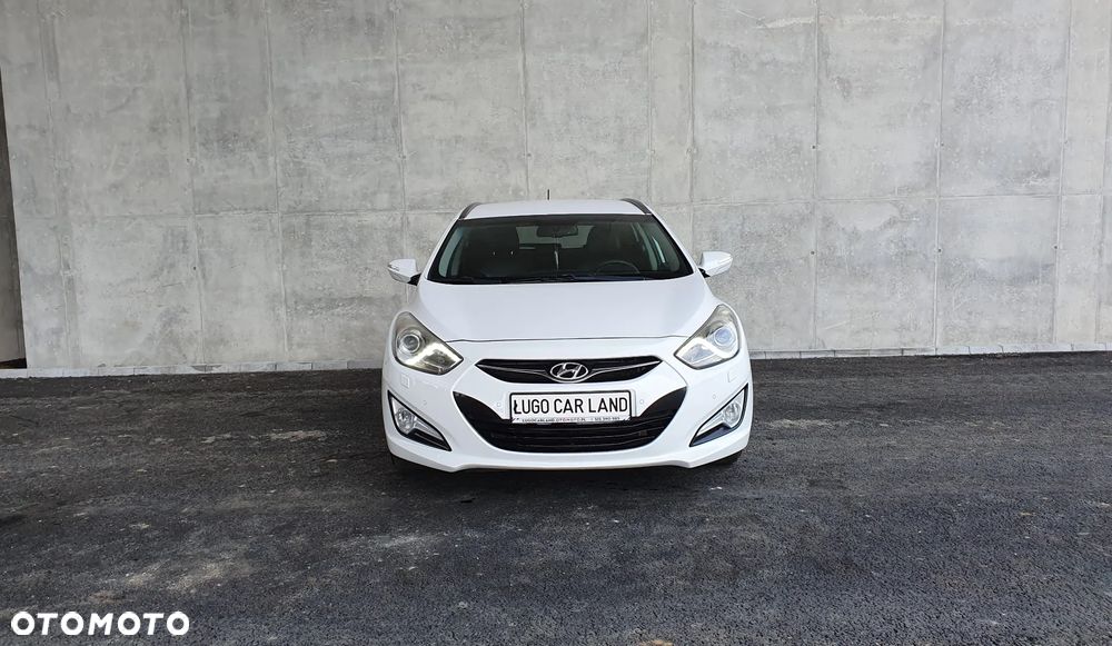 Hyundai i40 Kombi blue 1.6 Trend - 9