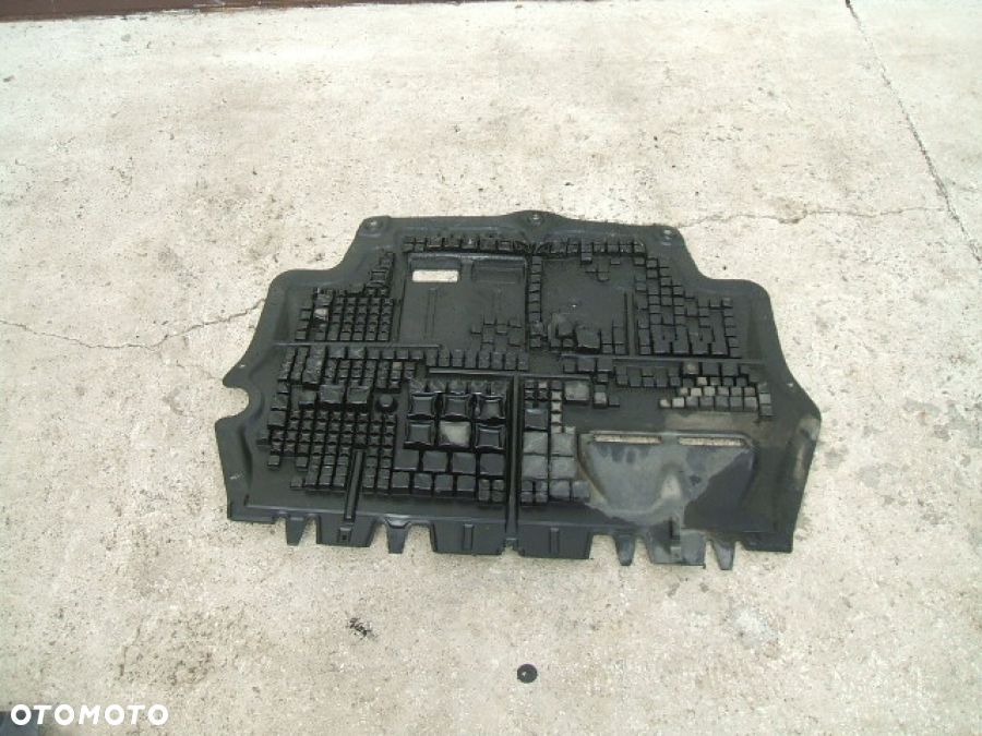 PASSAT B6 PŁYTA POD SILNIK OSŁONA DOLNA SILNIKA 3C0825237 - 3