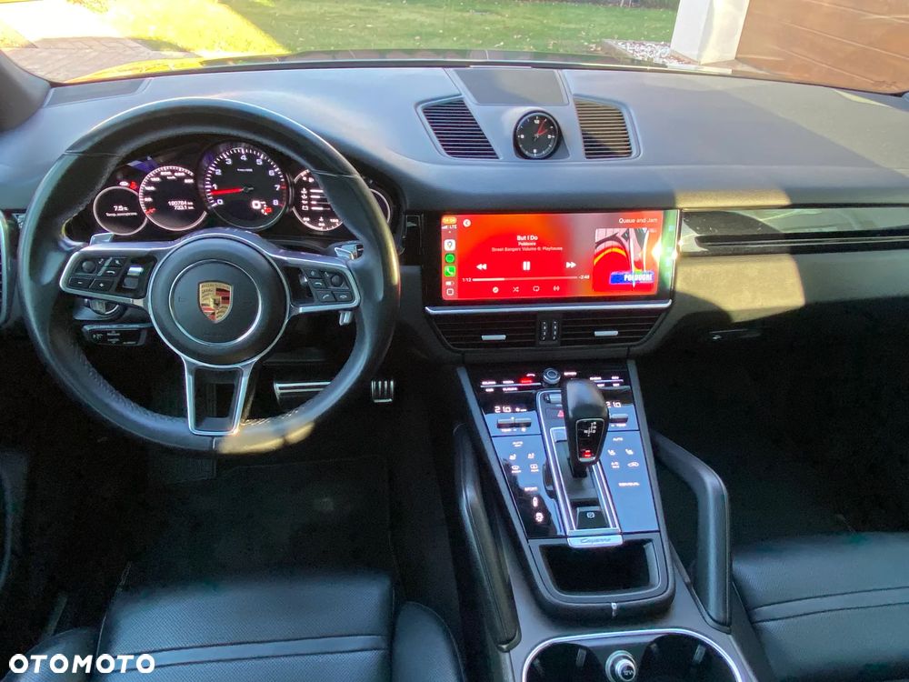 Porsche Cayenne S - 14