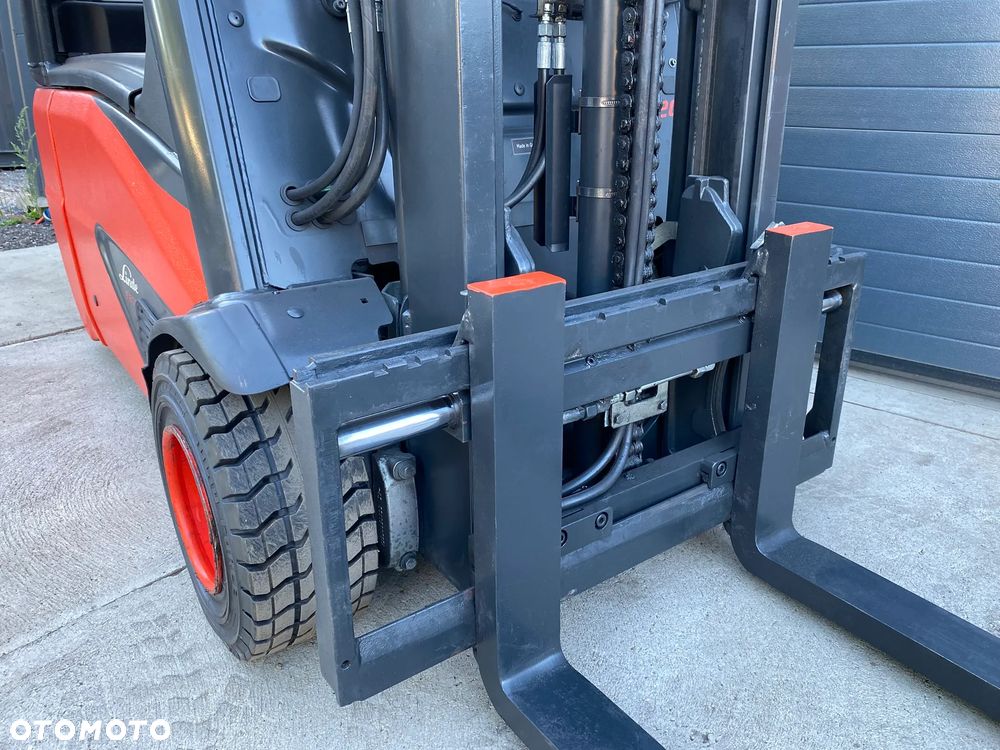 Linde E20L DUPLEX  przesuw zintegrowany, NOWE opony - 9