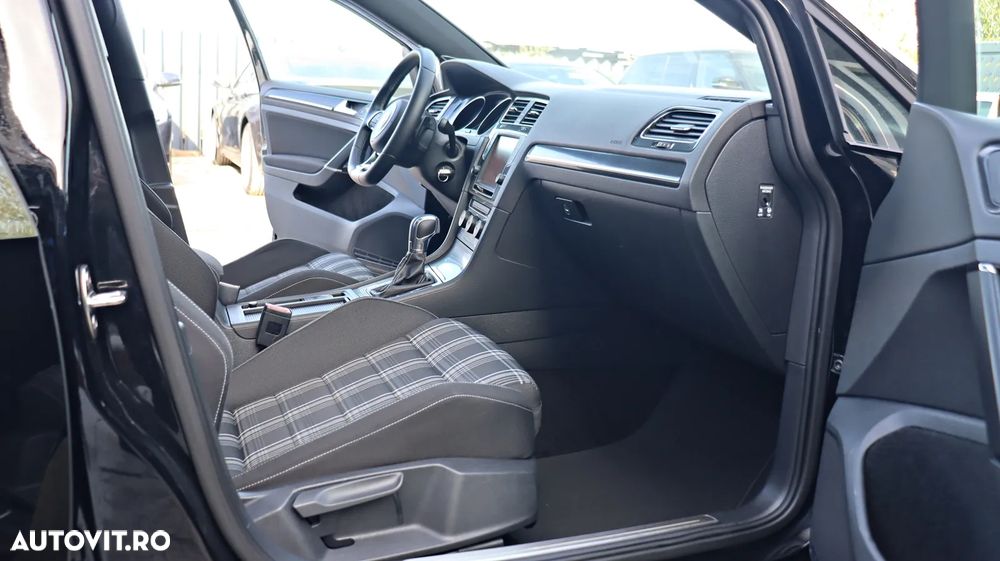 Volkswagen Golf GTD 2.0 TDI SCR DSG - 18