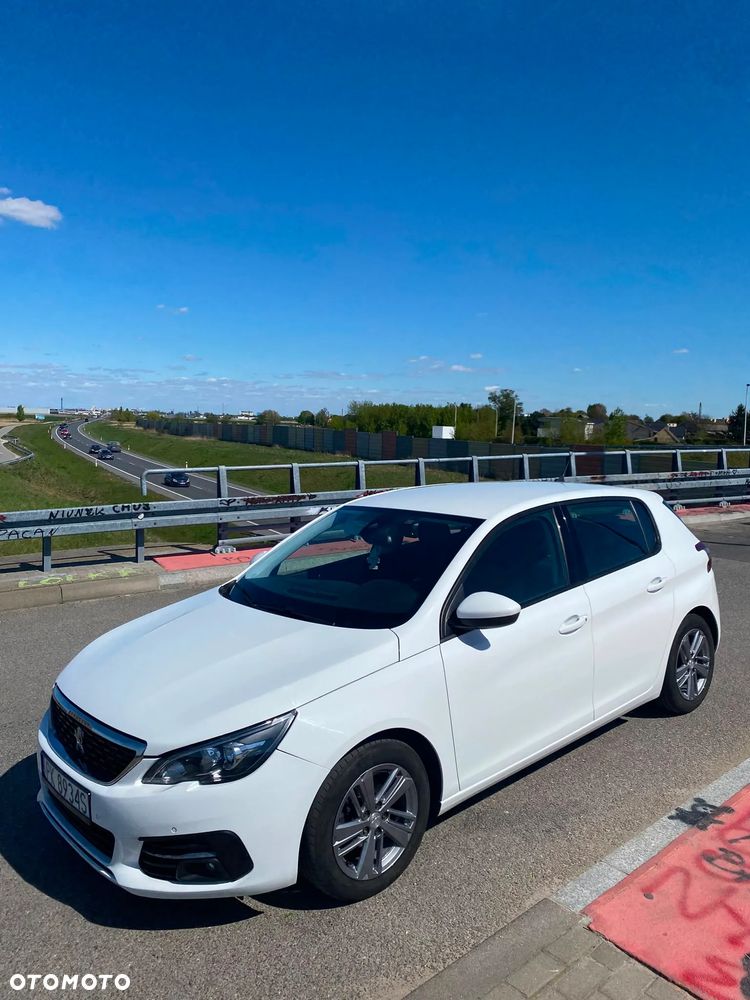 Peugeot 308 - 8
