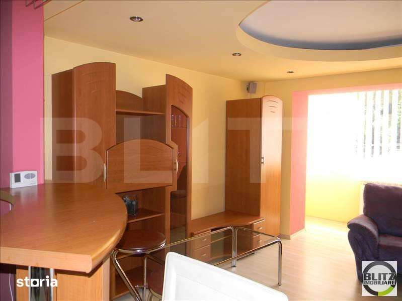 Apartament, 3 camere, 70 mp, zona strazii Plopilor! — fotografia 3