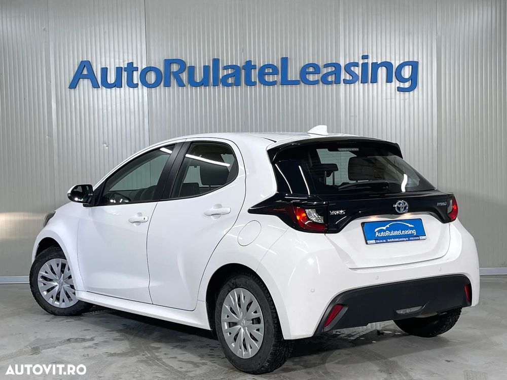 Toyota Yaris 1.5 VVT-i HSD Exclusive Style - 4