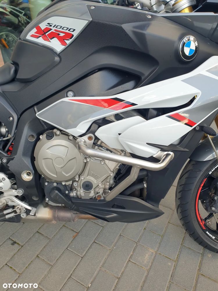 BMW XR - 12