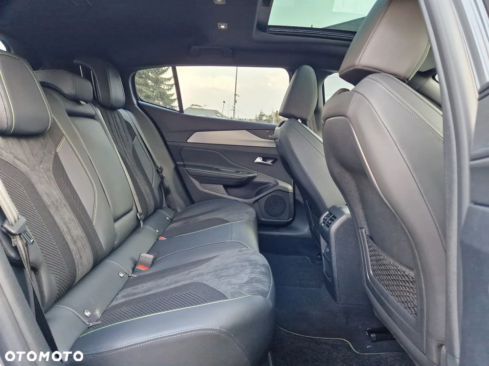 Peugeot 408 1.2 PureTech mHEV GT Exclusive S&S e-DSC6 - 10