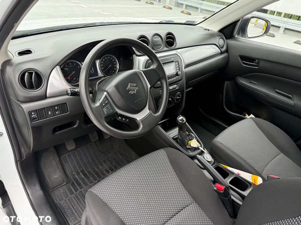 Suzuki Vitara 1.6 Comfort 4WD - 14