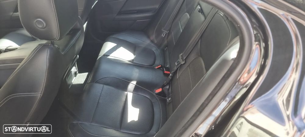 Jaguar XE 3.0 V6 S/C S - 9