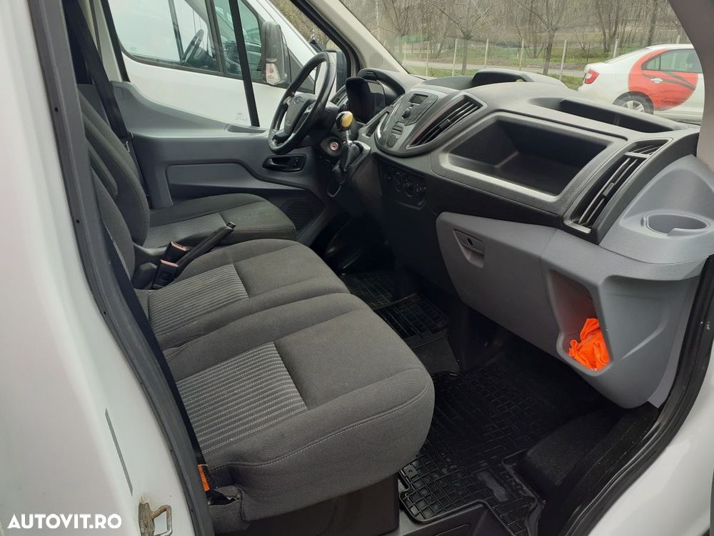 Ford Transit 2.2 - 9