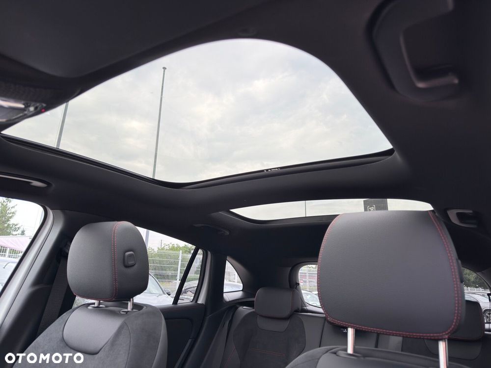 Mercedes-Benz GLA 200 AMG Line - 26