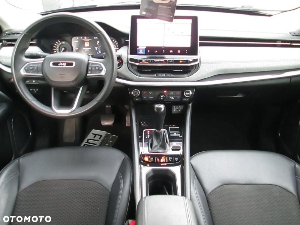 Jeep Compass - 29