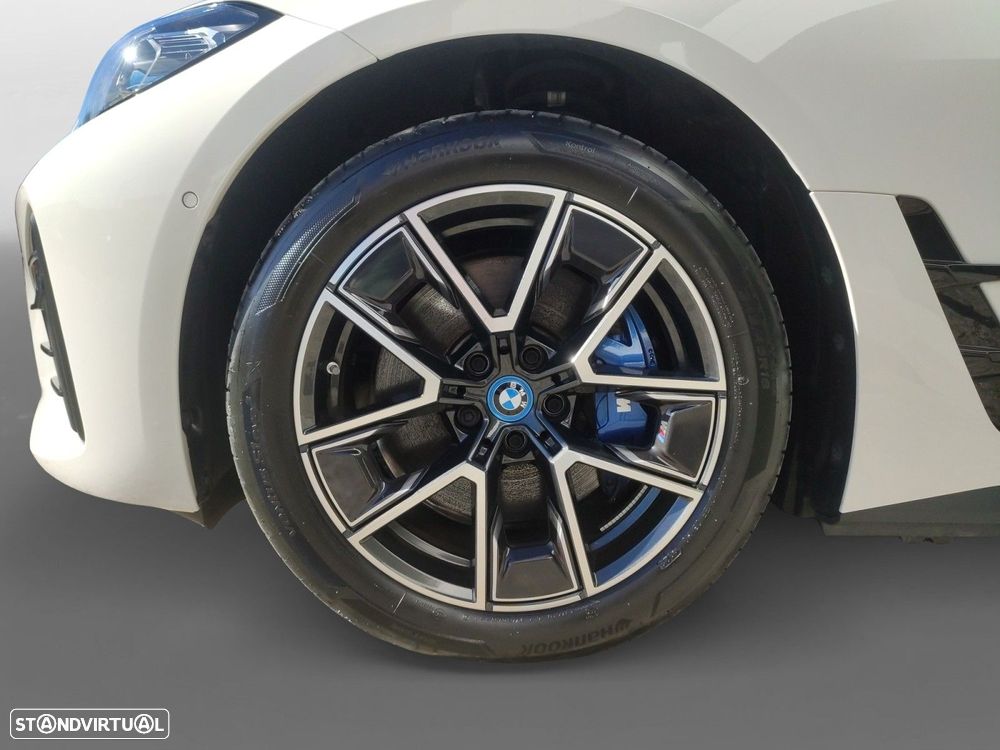 BMW i4 - 14