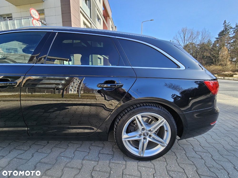 Audi A4 Avant 2.0 TDI Quattro S tronic - 8