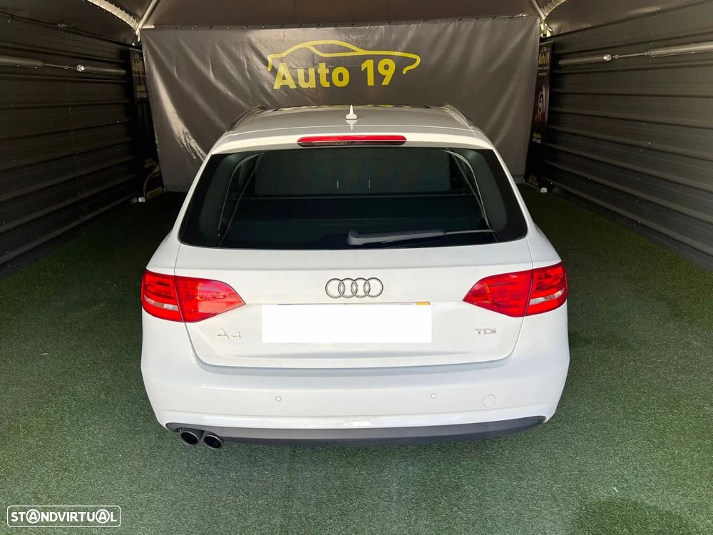 Audi A4 Avant 2.0 TDI Business Line Advance - 20