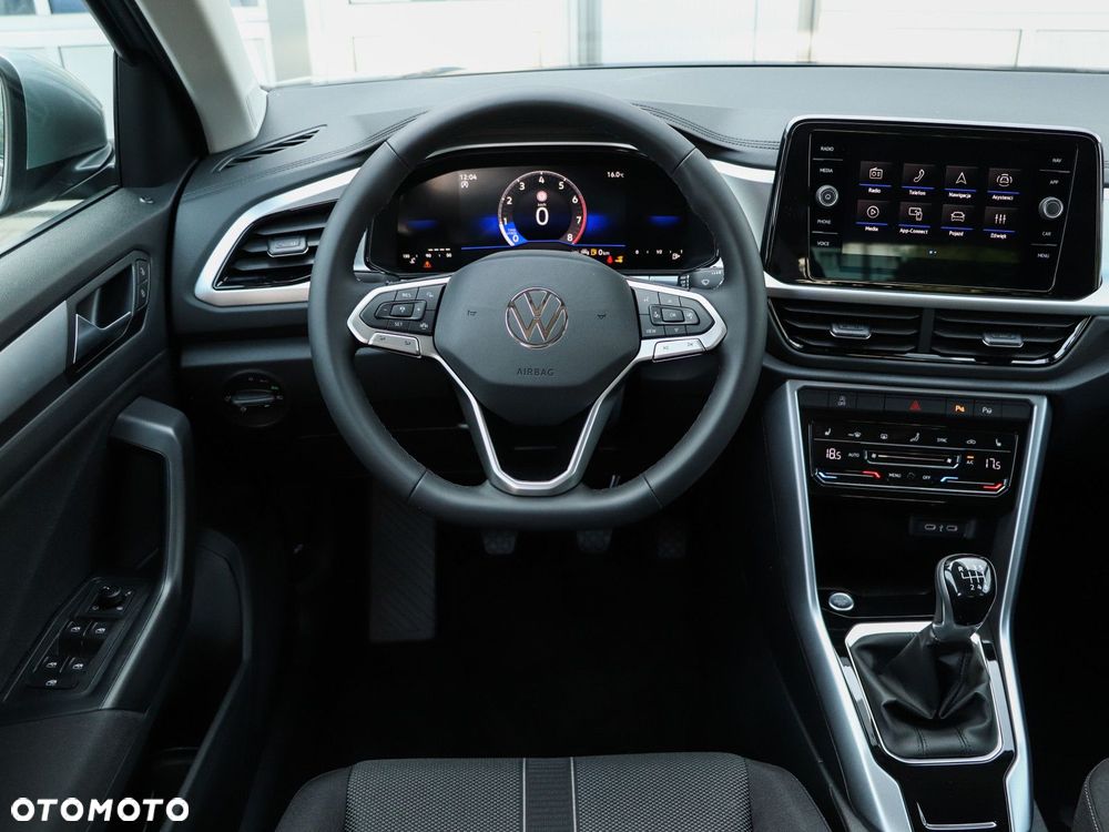 Volkswagen T-Roc - 13
