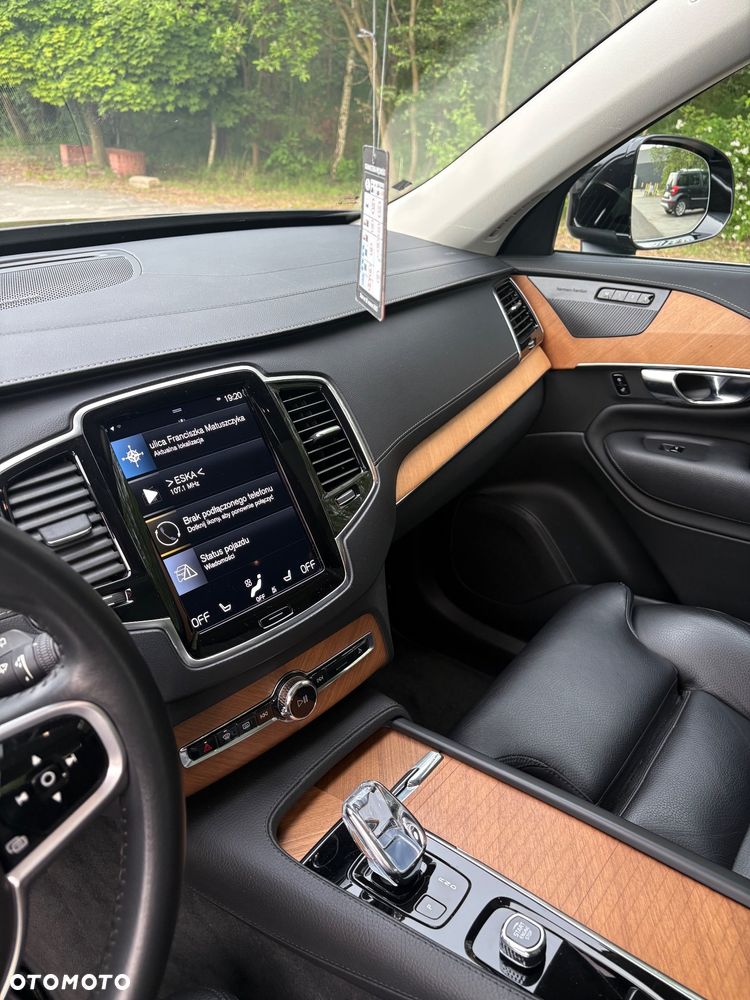Volvo XC 90 - 24