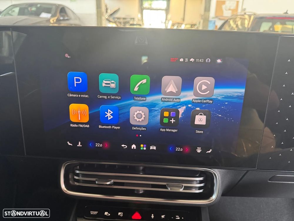 Mercedes-Benz CLA 200 - 30