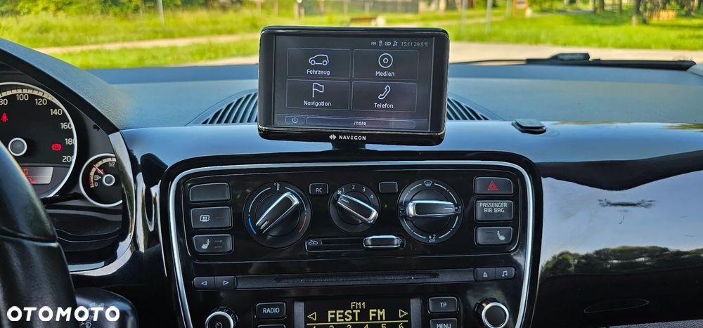 Volkswagen up! - 25
