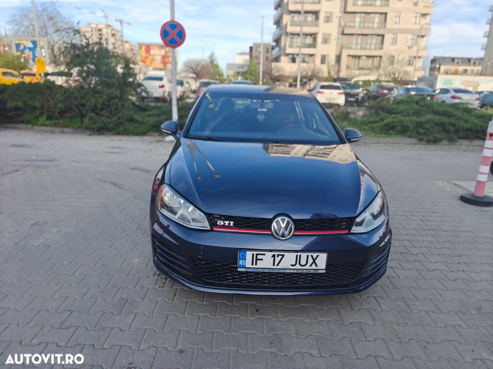 Volkswagen Golf 2.0 GTI DSG - 2