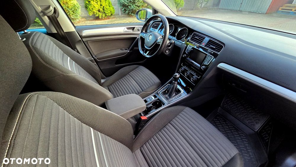 Volkswagen Golf 1.6 TDI BlueMotion Technology Cup - 10