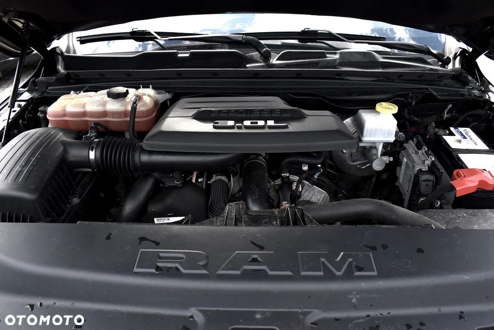 Dodge RAM - 12