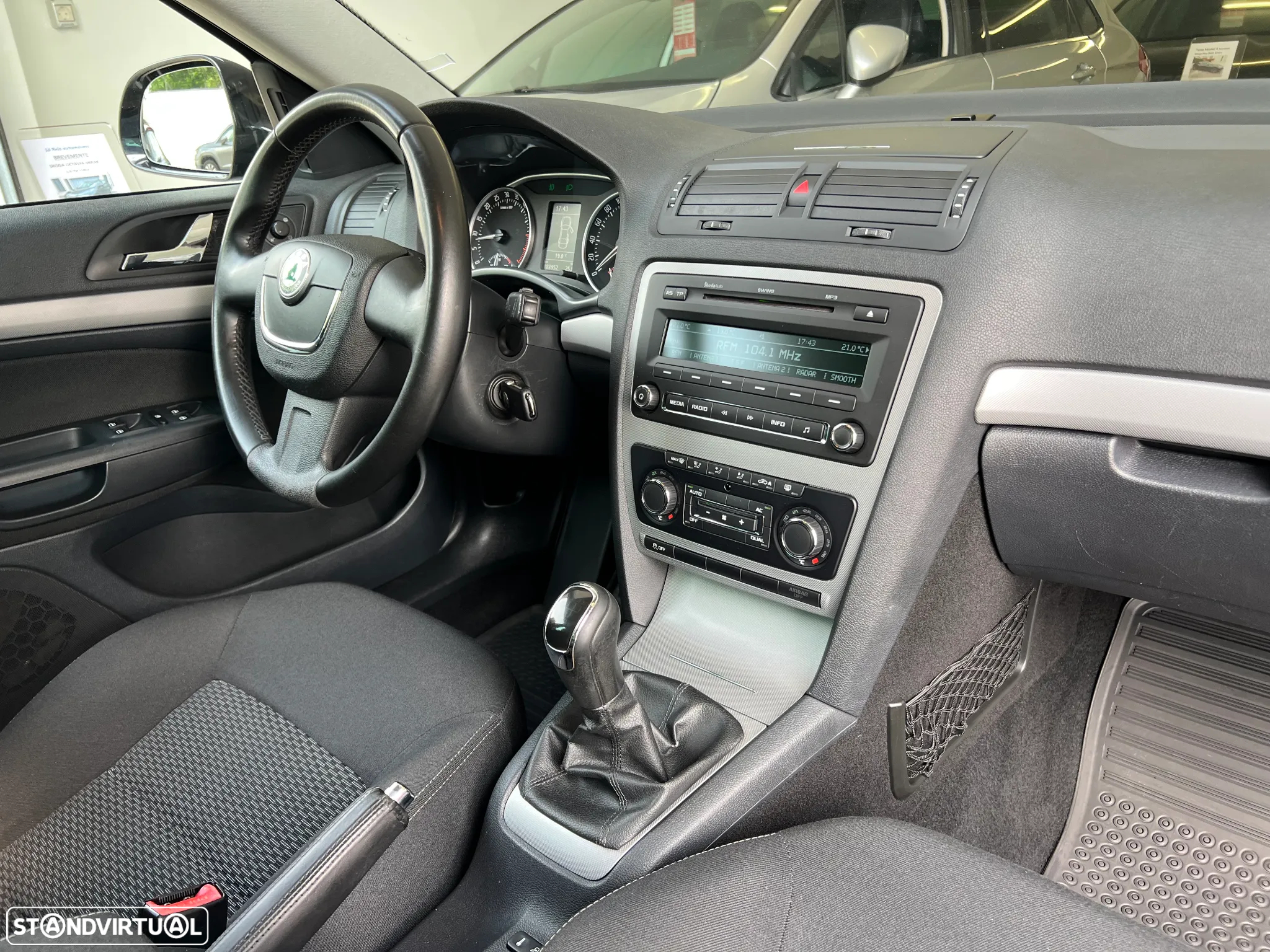 Skoda Octavia Break 1.6 TDi Sportline Pack - 30