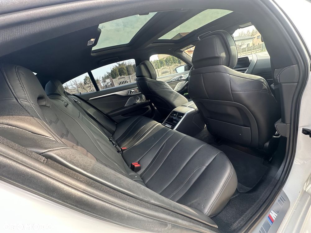 BMW Seria 8 M850i xDrive - 15