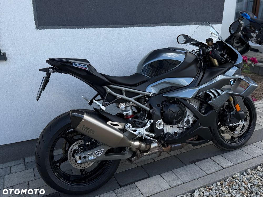 BMW S - 11