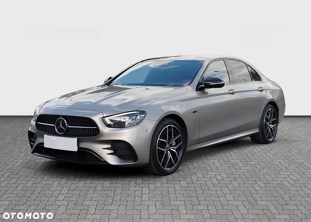 Mercedes-Benz Klasa E 300 9G-TRONIC AMG Line - 1