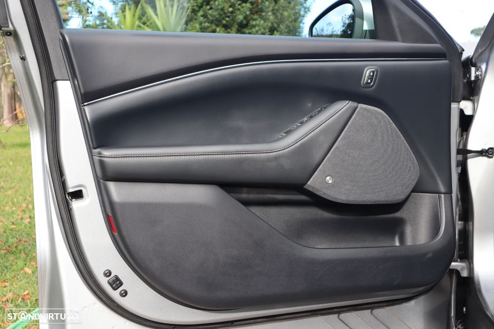 Ford Mustang Mach-E Standard - 16