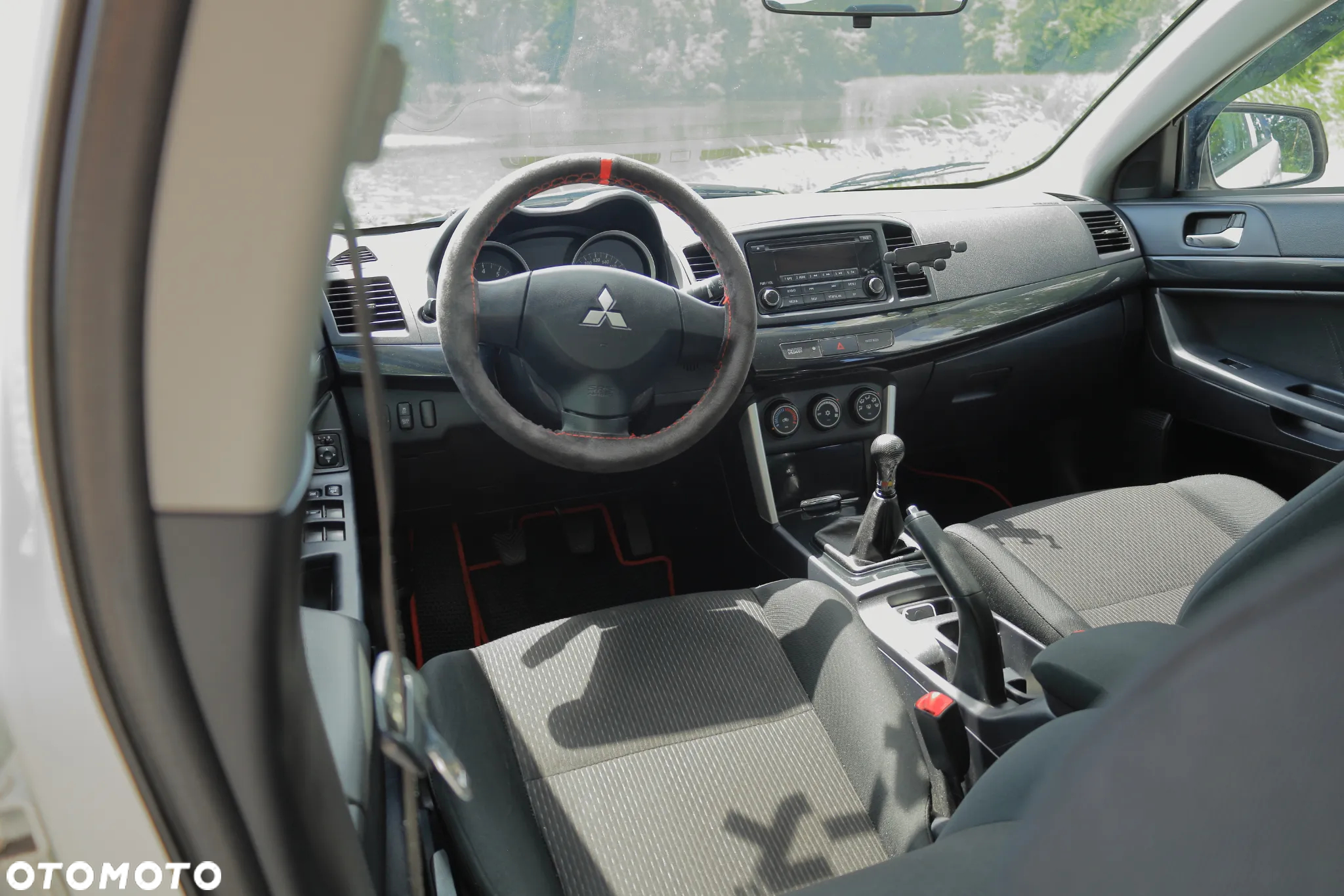 Mitsubishi Lancer 1.6 Invite - 25