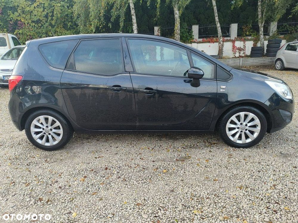 Opel Meriva - 12