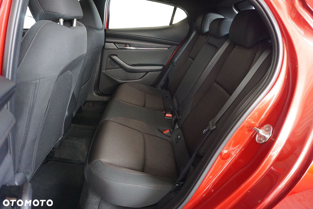 Mazda 3 - 8