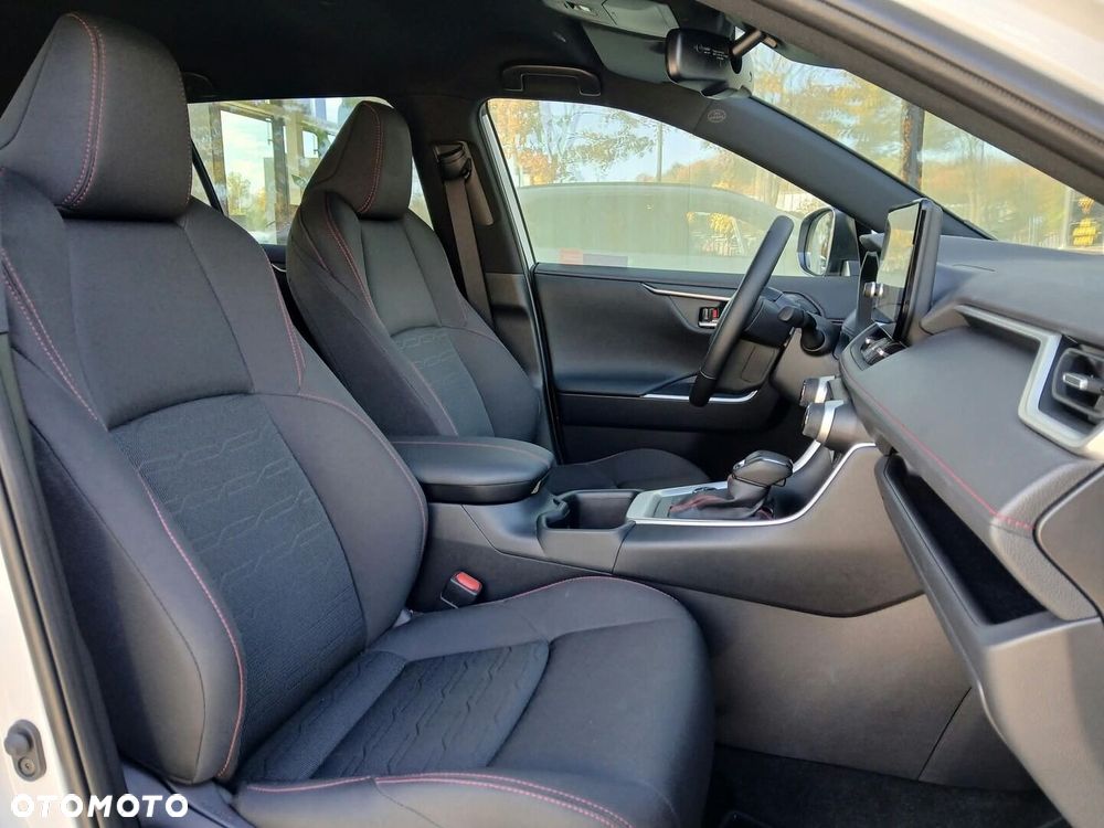 Toyota RAV4 2025