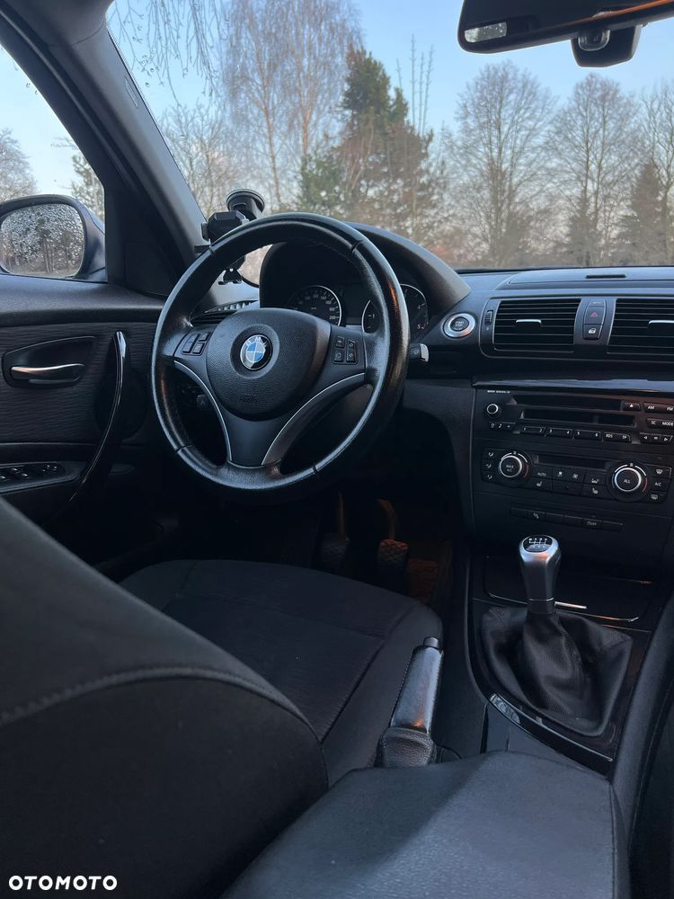 BMW Seria 1 118d - 10