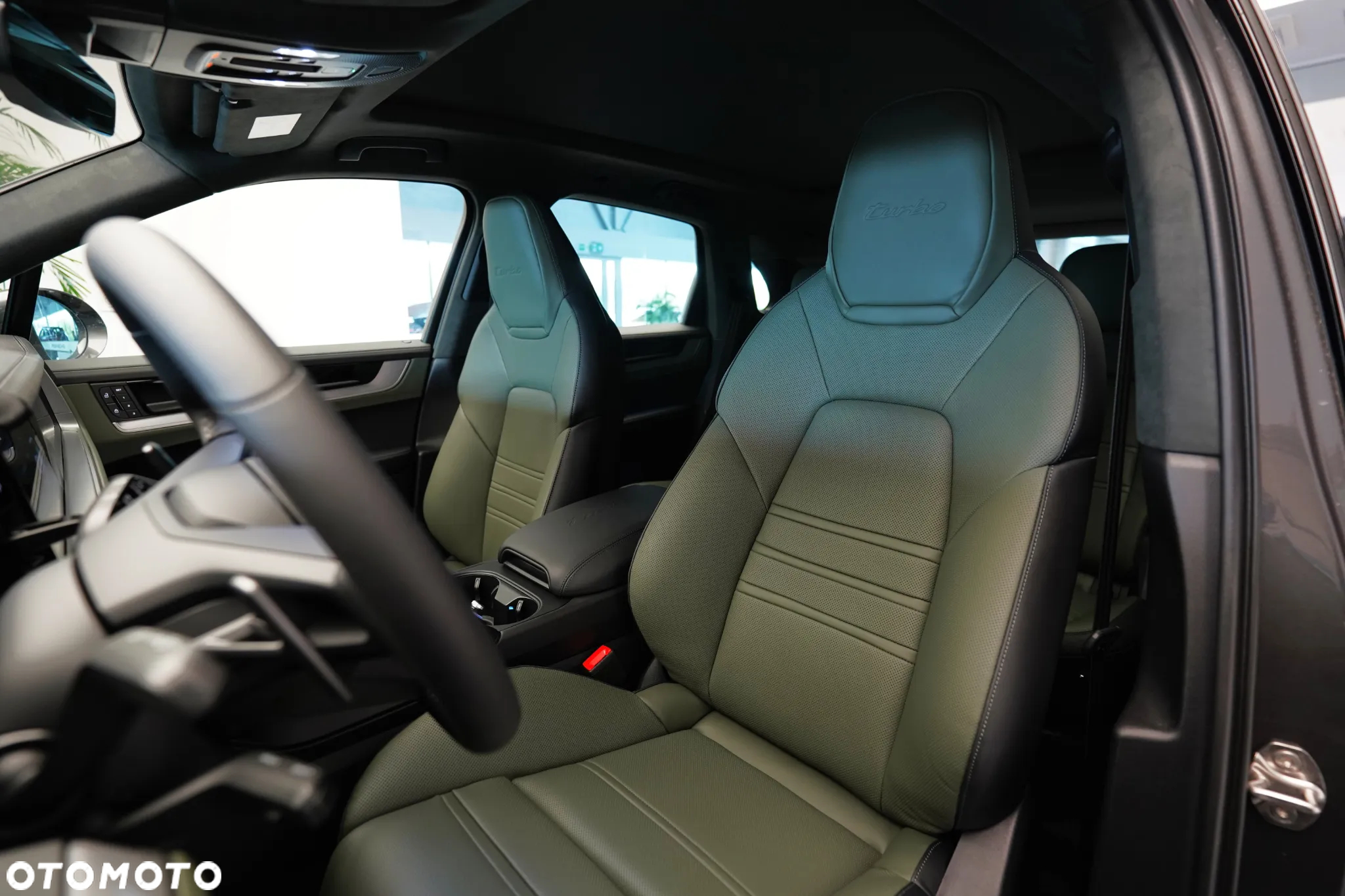 Porsche Cayenne - 9