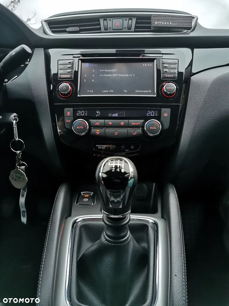 Nissan Qashqai 1.2 DIG-T Acenta EU6 - 23