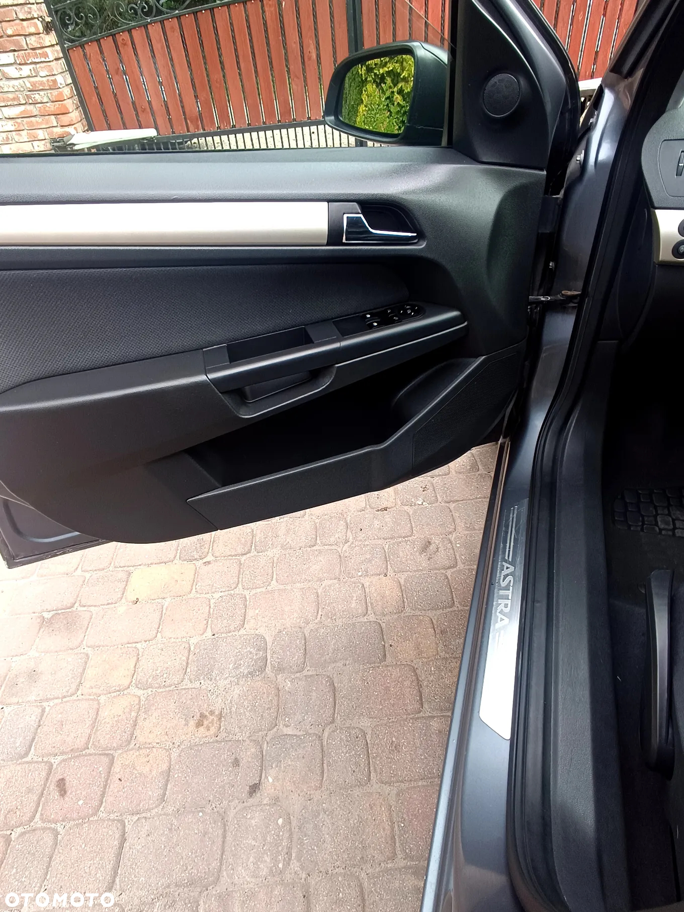 Opel Astra 1.6 - 12