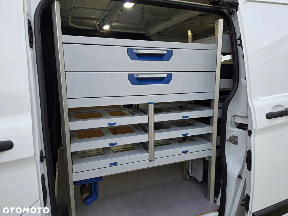 Ford Transit Custom - 13