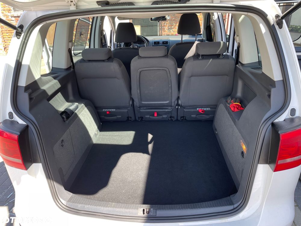 Volkswagen Touran 1.6 TDI DPF Trendline - 14