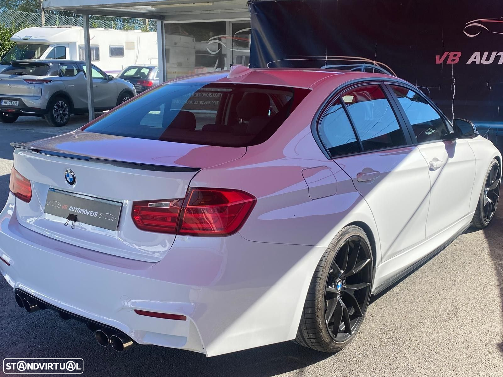 BMW 320 d Line Sport - 14